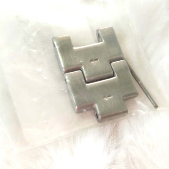 Coach boyfriend watch. - Picture 4 of 6